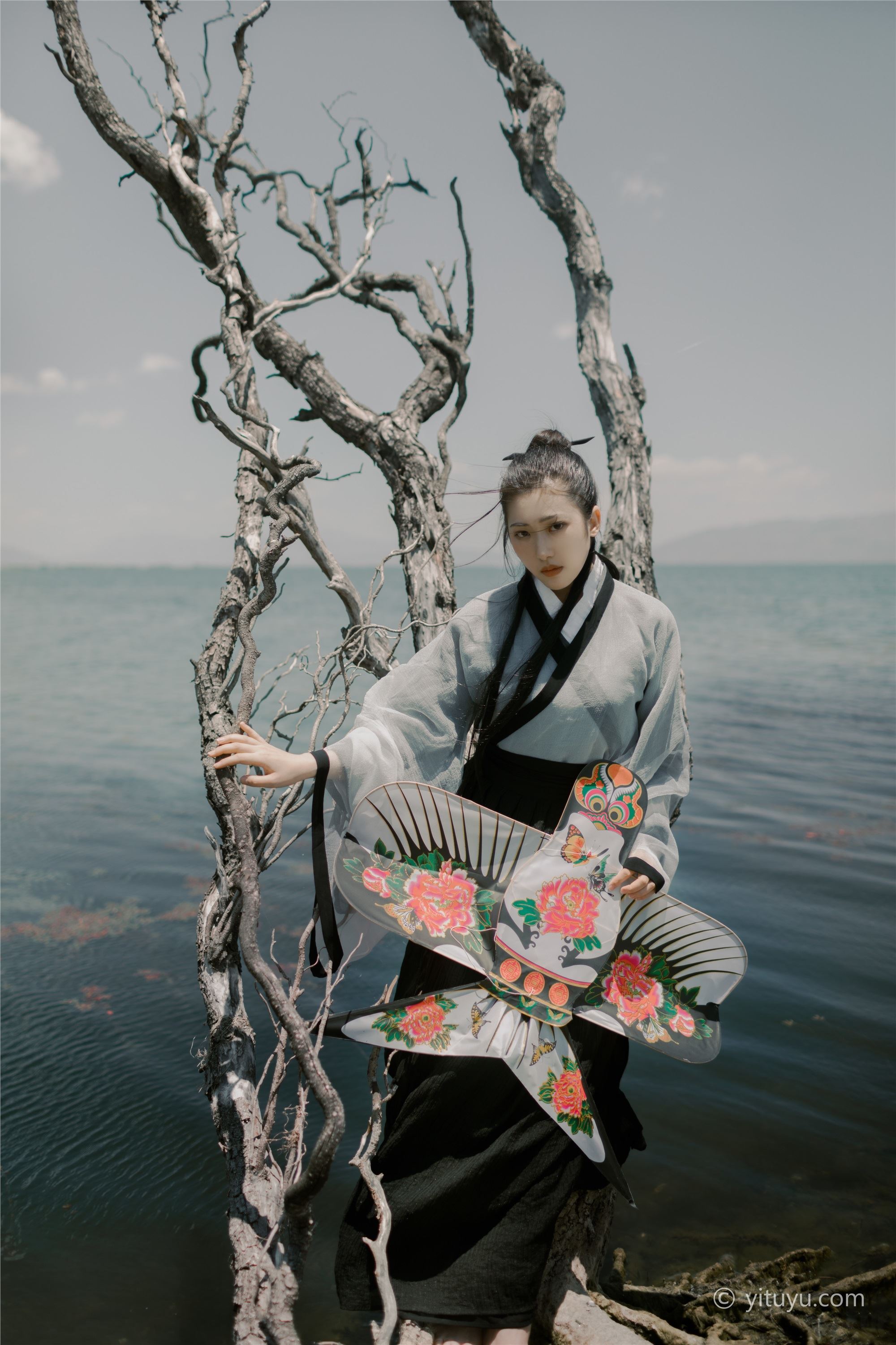 YITUYU艺图语  2021.06.09 风之子 静静